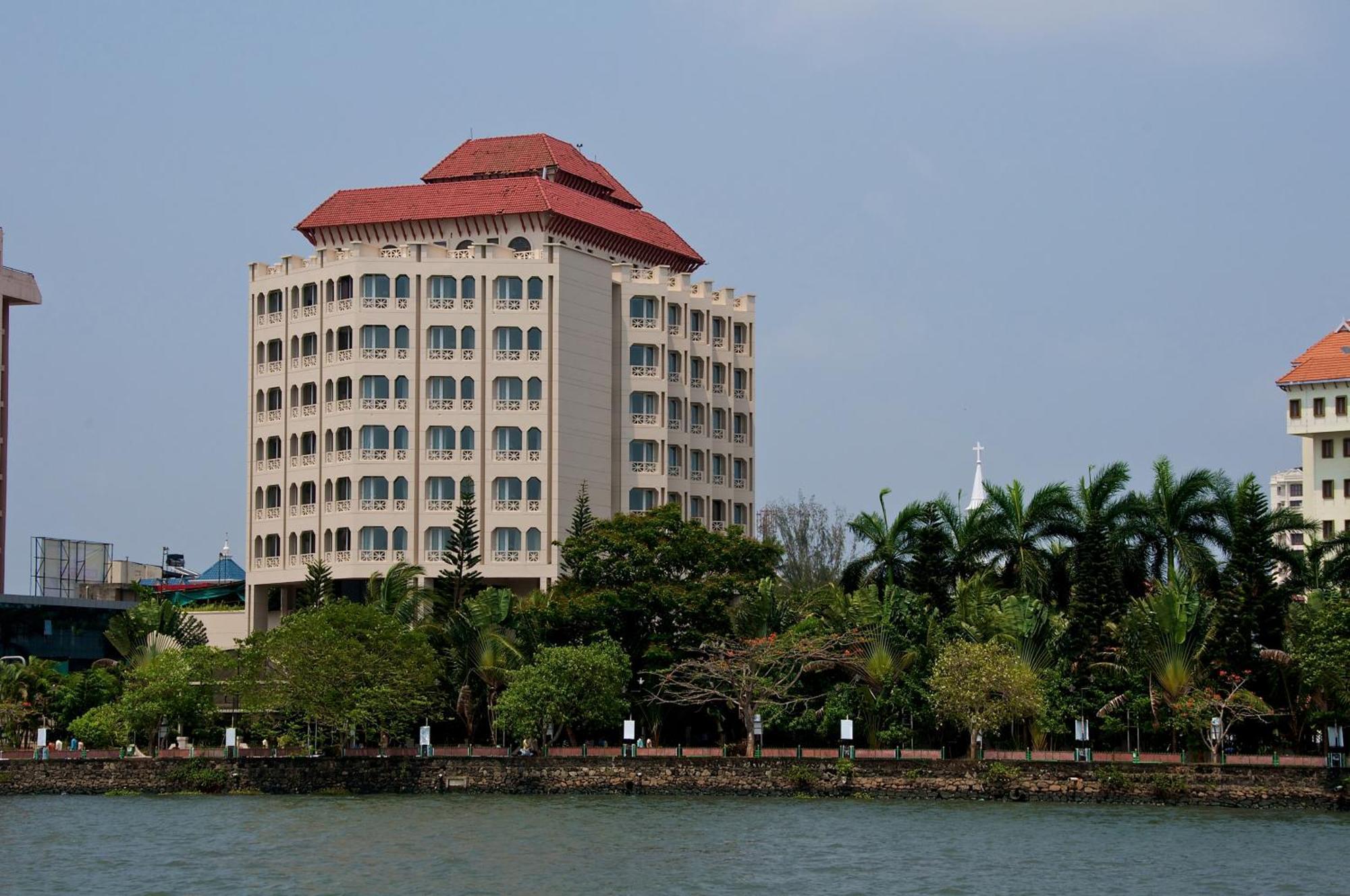 โรงแรมเดอะเกทเวย์มารีนไดรฟ์เออร์นาคูลั่ม Kochi ภายนอก รูปภาพ